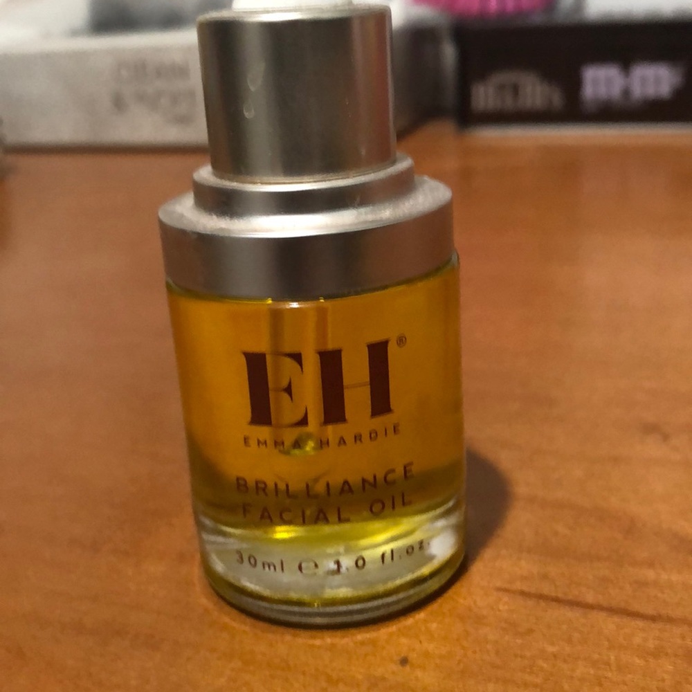 Emma Hardie facial oil.   Brand new!